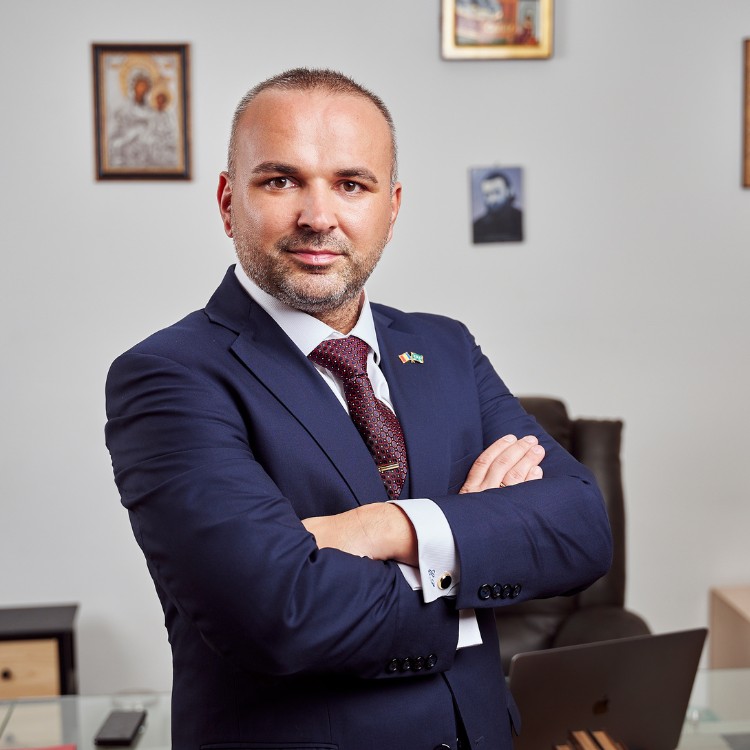 Cum să Îți Crești Brandul cu PublicitateOOH.ro: Ghidul Complet pentru 2024