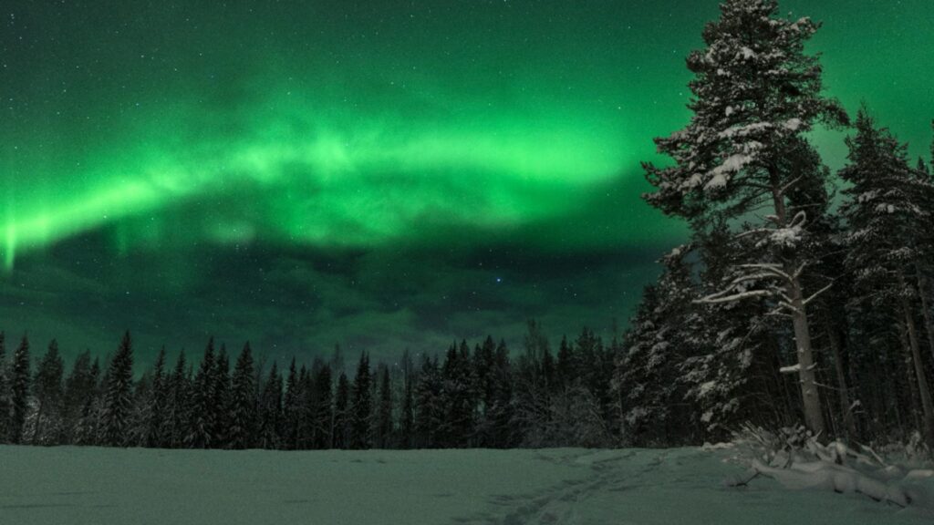 furtună geomagnetică