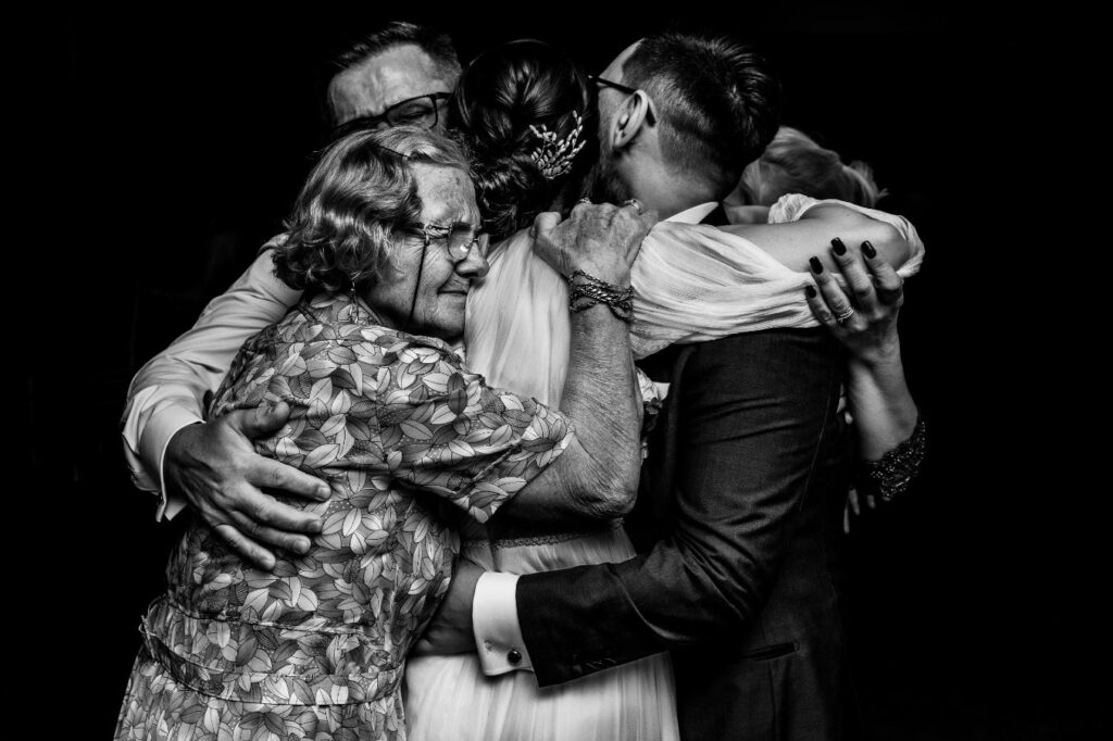 Emoțiile Nunții Tale Surprinse de Adrian Scîntei, Fotograf de Nuntă București