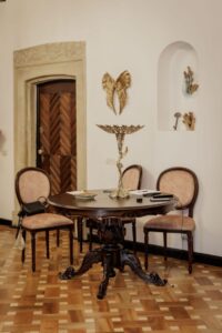 Petreceri Corporate la EkoGroup Vila: Atmosferă Distinsă pentru Serile de Vis