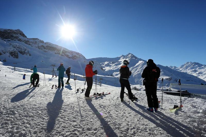 Cât te costă o zi de schi în România. La prețuri ne apropiem de stațiunile de top din Alpi 4 Ischgl, Austria, Foto: dpa picture alliance / Alamy / Alamy / Profimedia