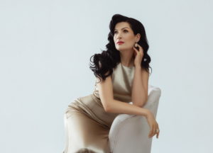 Adela Zaharia 300x216 1