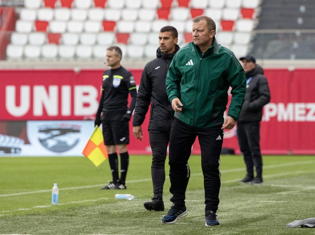SuperLiga: Dorinel Munteanu, demis de la Sepsi Sfântu Gheorghe deoarece jucătorii au refuzat să mai lucreze cu el