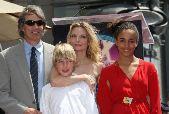 Michelle Pfeiffer, sot si copii