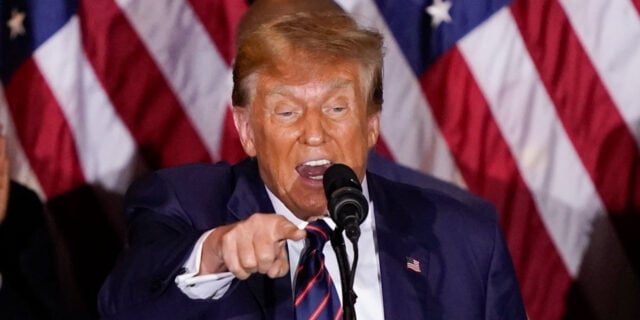 Administrația de la Washington restricționează accesul jurnaliștilor Reuters și Bloomberg la Casa Albă