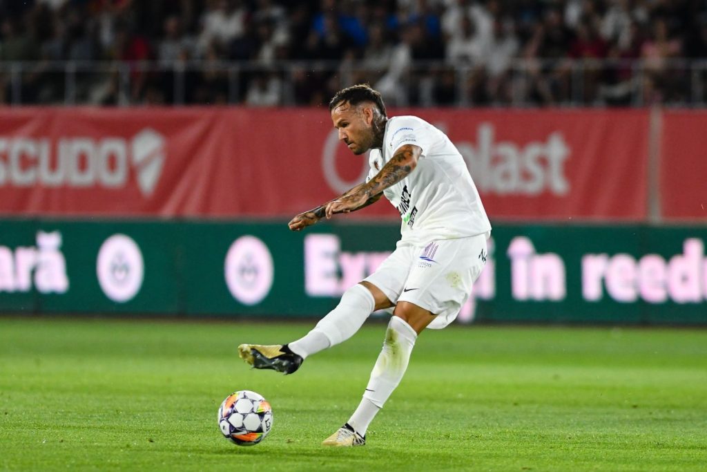 Alessandro Murgia vrea să rămână în SuperLiga României, dar o problemă îl ține în loc: „Mai întâi trebuie să ne descurcăm cu ei”