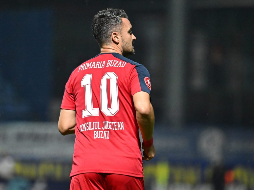 SuperLiga: Constantin Budescu și alți 6 jucători cheie părăsesc Gloria Buzău