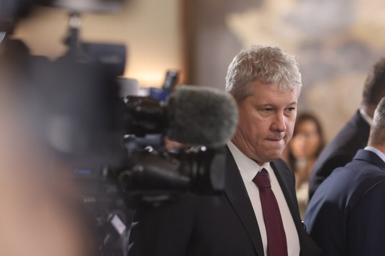 Premierul Predoiu se angajează să lupte împotriva consumului de droguri în România: Educație, Prevenție și Implicare 1 image