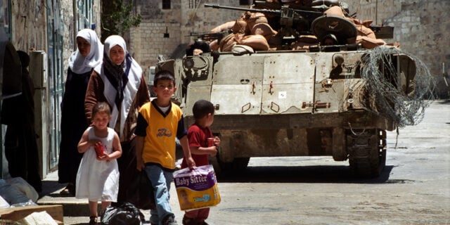 Armistițiul din Gaza a intrat în vigoare: IDF anunță retragerea trupelor și stabilirea liniilor de desfășurare