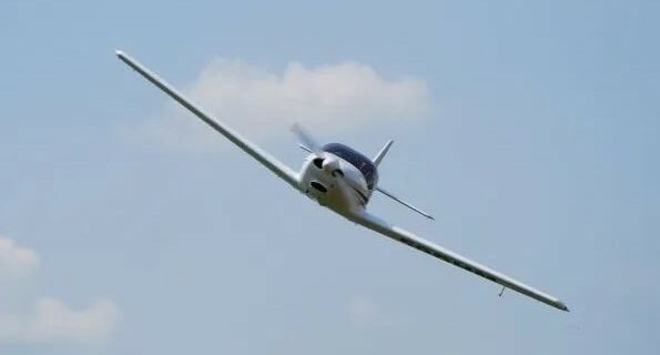 Aterizare forțată a unui avion de la Aeroclubul Caransebeș: Cum experiența pilotului a salvat echipajul
