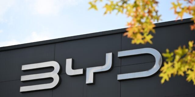 BYD, acuzată de trafic internațional de persoane și condiții de muncă inumane în Brazilia