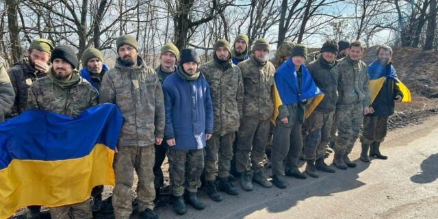 ### Donald Trump anunță un istoric schimb de prizonieri între Rusia și Ucraina