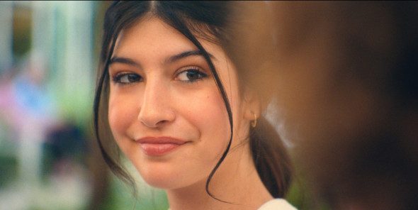 Ce se știe despre fiicele lui Adam Sandler. Sadie are 19 ani și e pasionată de actorie, iar Sunny, de 16 ani, are o pasiune inedită 2 Sunny Sandler