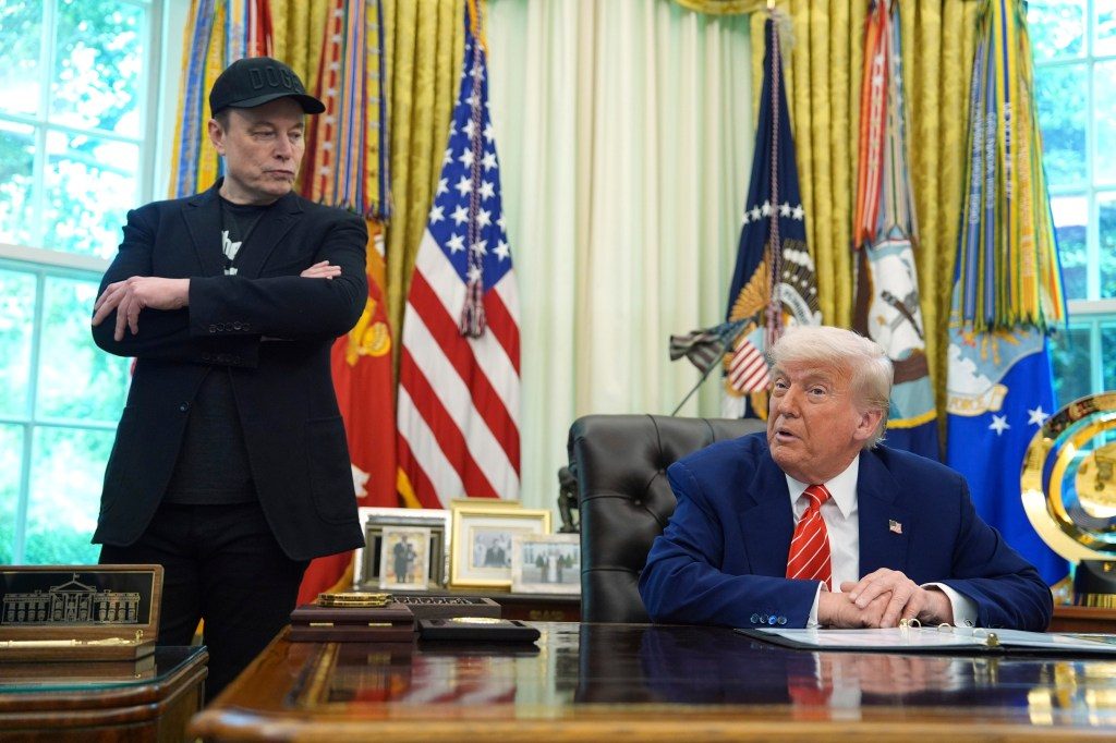 Prietenia dinte Elon Musk si Donald Trump s a destramat rapid