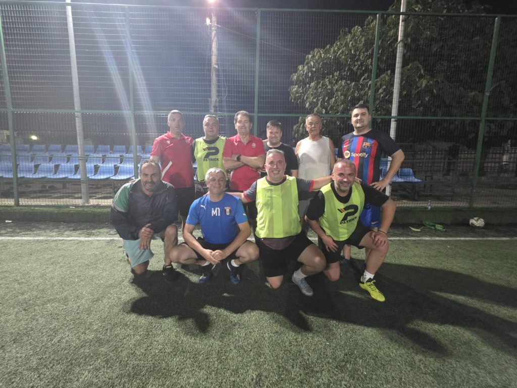 Old Boys ACS Unirea Dobroești: Fotbal, Prietenie și Energie la Meciurile de Luni Seara