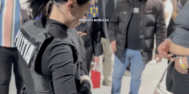 Bărbat reținut pentru furnizarea de droguri unei eleve de 14 ani în curtea unei școli din Mangalia