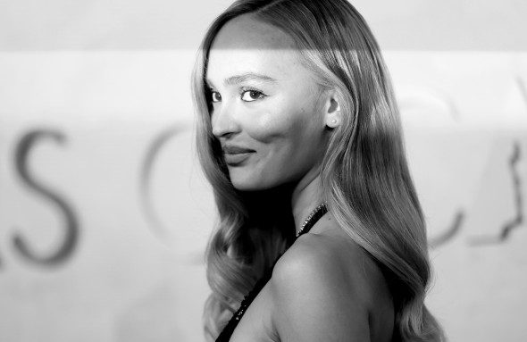 Cum arată și ce face Lily-Rose Depp, fiica lui Johnny Depp. La 26 e de o frumusețe răpitoare 1 97th Annual Oscars - Arrivals