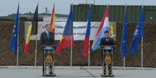 Nicusor Dan și Regele Spaniei la Poligonul Cincu: Un angajament puternic față de securitatea colectivă