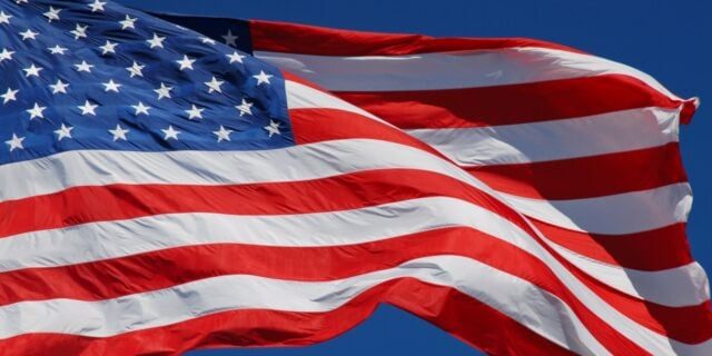 Trump lansează un nou telefon fără eticheta „Fabricat în SUA”