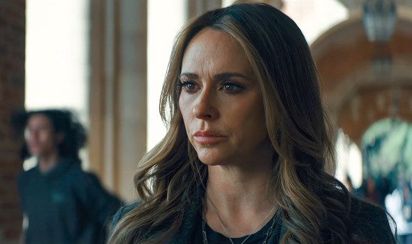 Jennifer Love Hewitt, radioasă la premiera „I Know What You Did Last Summer”, la aproape 30 de ani de la apariția originalului 2 LMKMEDIA_I_KNOW_WHAT_YOU_DID_LAST_SUMMER-FILM-LMK110-29