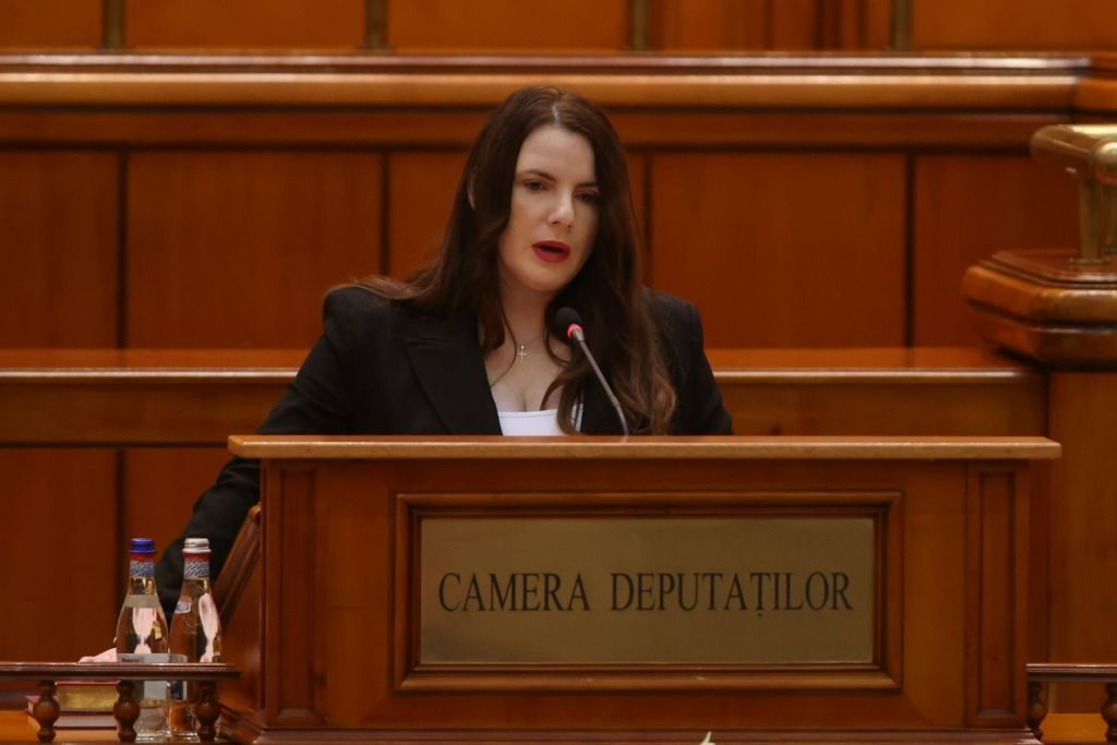 Topul deputaților chiulangii. Un fost premier are cele mai multe absențe nemotivate / Clasamentul este dominat de parlamentari AUR 4 Sedinta Camerei Deputatilor in cadrul careia deputatii depun juramantul in Bucuresti 21 decembrie 2024. Inquam Photos George Calin 2 1