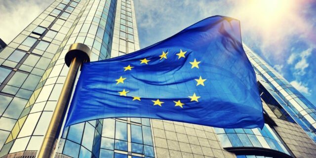 Eurodeputați de extremă dreapta, implicați în scandaluri financiare în Parlamentul European