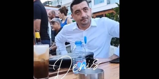 **George Simion, liderul AUR, surprins la o terasă din Cipru în timpul protestelor de duminică**