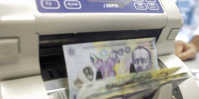 Indemnizația de hrană va fi acordată doar angajaților cu salarii de 6.000 lei net sau mai mici și rămâne plafonată la 347 de lei pe lună