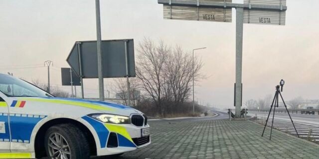 Șofer din Olt, amendat și fără permis pentru patru luni după ce a condus cu 242 km/h pe Drumul Expres 12