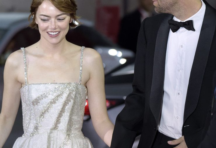 Yorgos Lanthimos şi Emma Stone, unul dintre cele mai puternice duouri regizor-actor, ovaționați la Veneția aproape șapte minute 2 Jmhhc2g9YjQ0ZTRhYTY1MTk3MzNmOGQwYjVhODQyYzJkYzZmN2M.thumb