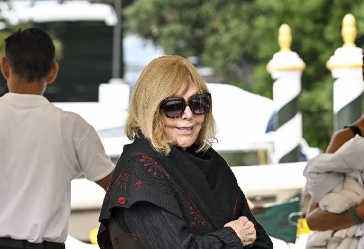 Kim Novak, actrița-emblemă a anilor '50, despre renunțarea la Hollywood, în plină glorie: "Nu a fost ca și cum mi-aș fi încheiat viața" 2 LmpwZyZ3PTc0MCZoYXNoPTAzZWEwNTE1NzI2OGNiYTQ4NTY4YzVjODVmNGNhZjU3.thumb