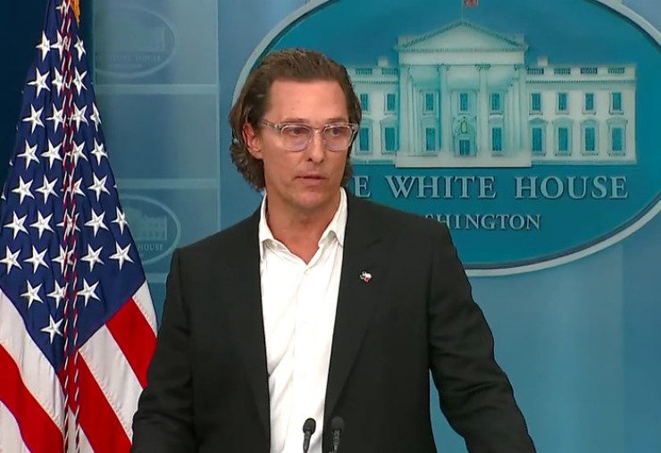 Matthew McConaughey dezvăluie motivul real pentru care a renunțat la rolurile din comediile romantice: „Eram bun la ceva ce nu iubeam” 1 MCZoYXNoPTYzMzY1YzQ5YjA2Yjk4YWRiNzg0YmJmZTYyOWRiMzQw.thumb