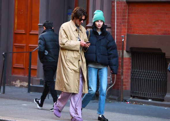 Cum arată și cu se ocupă Meadow, fiica regretatului Paul Walker. Cum și-a comemorat tatăl care ar fi împlinit 52 de ani azi 3 Meadow Walker Out With Husband - NYC