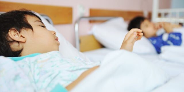 ### Tragedia de la Spitalul „Sfânta Maria” din Iași: Al șaptelea copil infectat cu Serratia Marcescens a decedat