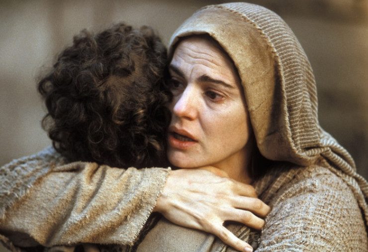 Maia Morgenstern, înlocuită în continuarea The Passion of the Christ. Cine îi interpretează pe Iisus, Fecioara Maria și Maria Magdalena 3 Y2MzMjk4YzkzZDQ3MmYyMWQyNjBkODg3MTc.thumb