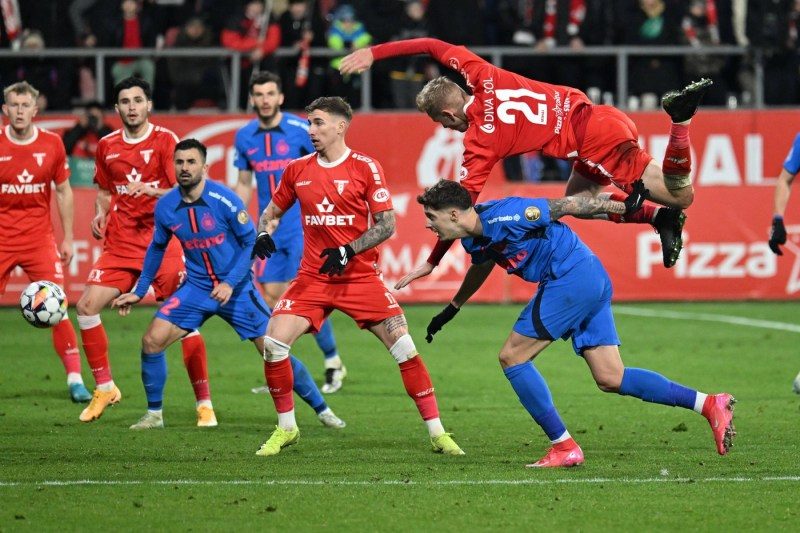 Derby de SuperLiga: FCSB se pregătește să întâlnească UTA Arad într-un meci crucial
