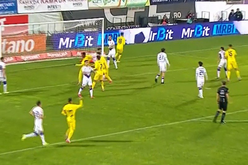 FCSB aflat în căutarea unui jucător cheie, implicat în golul marcat de Dinamo împotriva lui FC Argeș