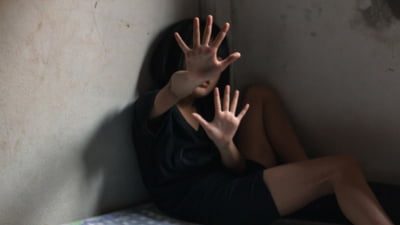 ### Femeie bătută și jefuită în București, umilită de polițiști: o poveste cutremurătoare