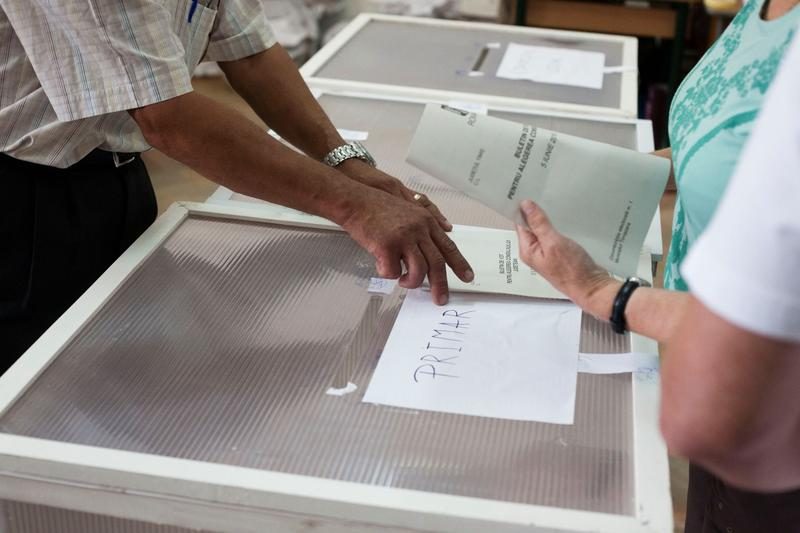 Ciprian Ciucu acuză PSD de blocarea alegerilor în București. „Mi se pare inacceptabilă această urzeală, o șaradă bine regizată” 1 Alegeri locale, secție vot , Foto: Inquam Photos / Cornel Putan