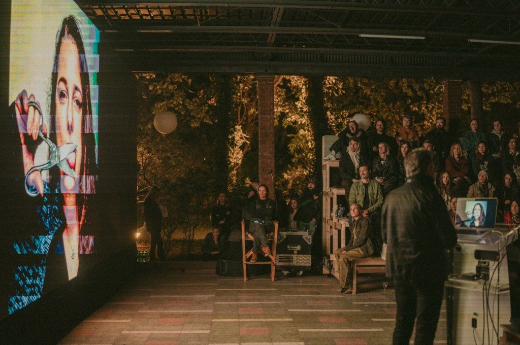 INTERVIU cu artistul internaţional care vrea să ne arate tot ce-i mai rău pe lume. „Oamenii sunt anesteziați de ceea ce se întâmplă” 1 unfinished alfredo jaar foto andrei nemes 2