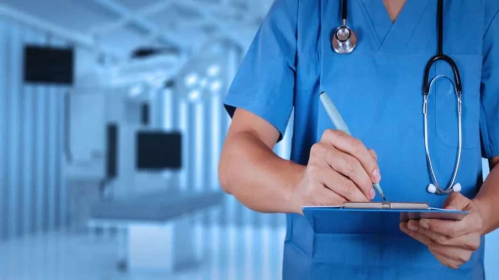 Anestezistul român critică propunerea lui Ilie Bolojan privind obligativitatea medicilor