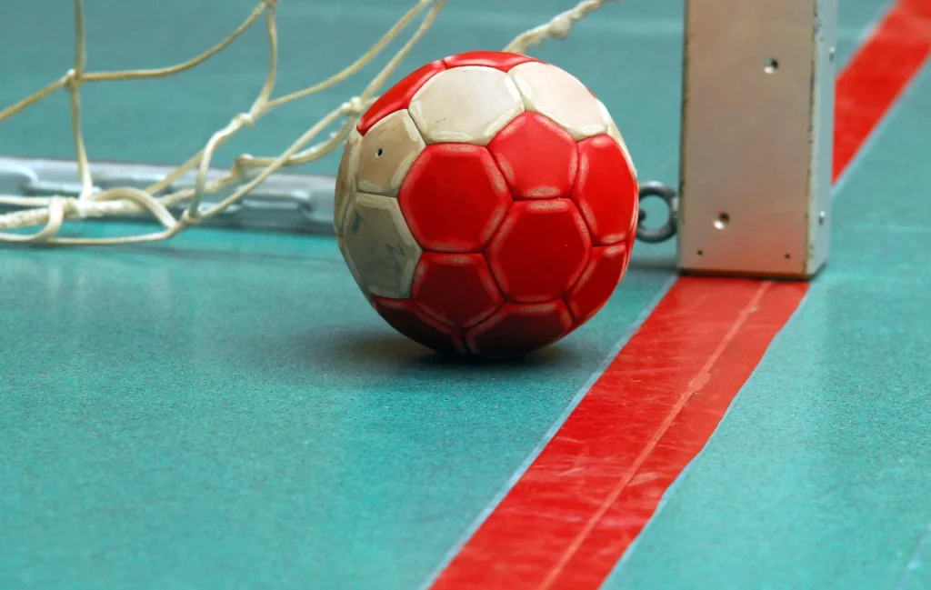 CSM București învinge FTC Budapesta cu 35-30 în Liga Campionilor