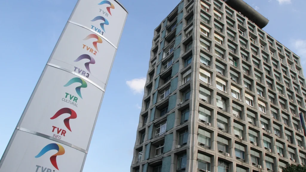 Conflictul simbolic dintre USR și TVR: ce înseamnă „Televiziunea românilor”