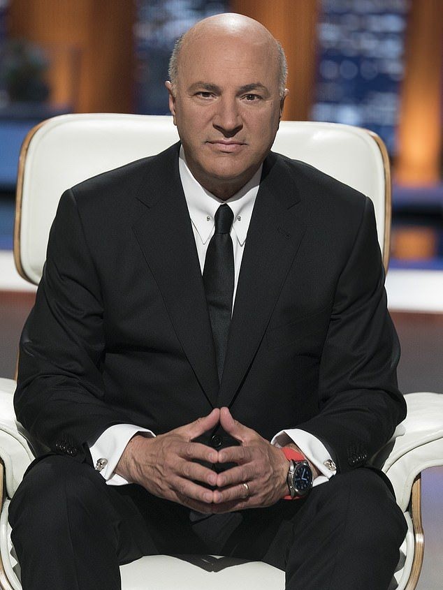 În timp ce vorbea recent cu Daily Mail, O'Leary a dezvăluit cum a primit inițial scenariul și a avut o discuție cu Safdie despre personajul său înainte de a-și asuma oficial rolul; văzut aici în Shark Tank