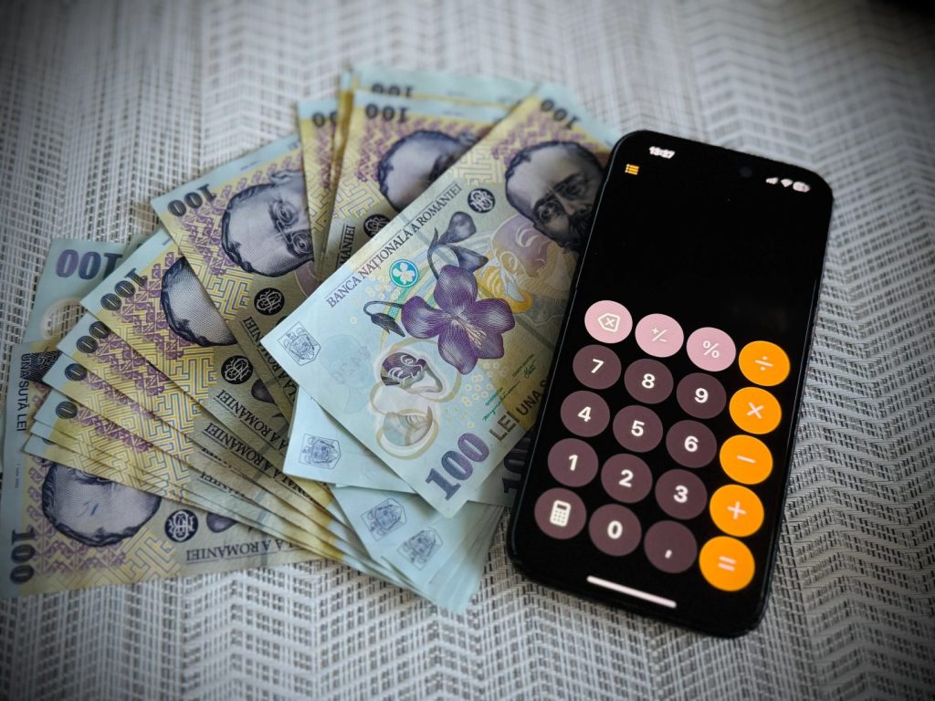 Creșterea salariului minim brut în România: Ce implică și cum afectează angajații și angajatorii