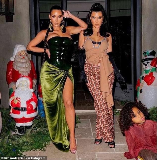 Darul iconic pe care Kim Kardashian i l-a oferit surorii sale, Kourtney Kardashian, de Crăciun