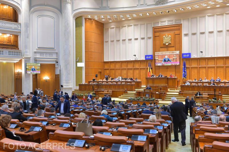 Eliminarea pensiilor speciale ale primarilor și viceprimarilor: O propunere legislativă pentru reforma sistemului de pensii