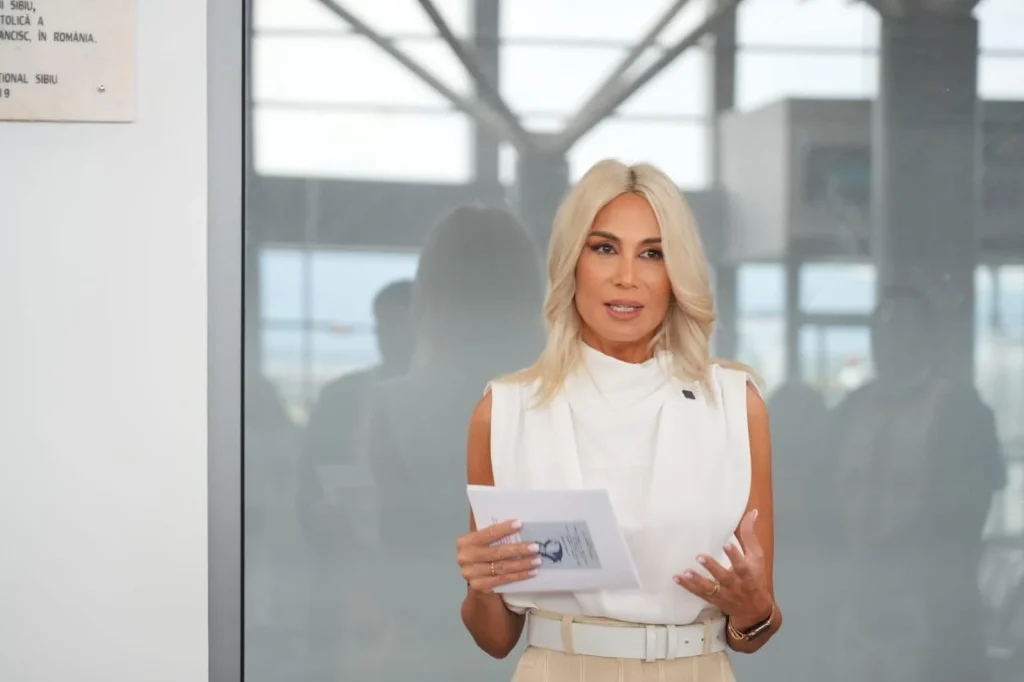 Escrocherie folosind numele Ralucăi Turcan: Fostul ministru face plângere la poliție