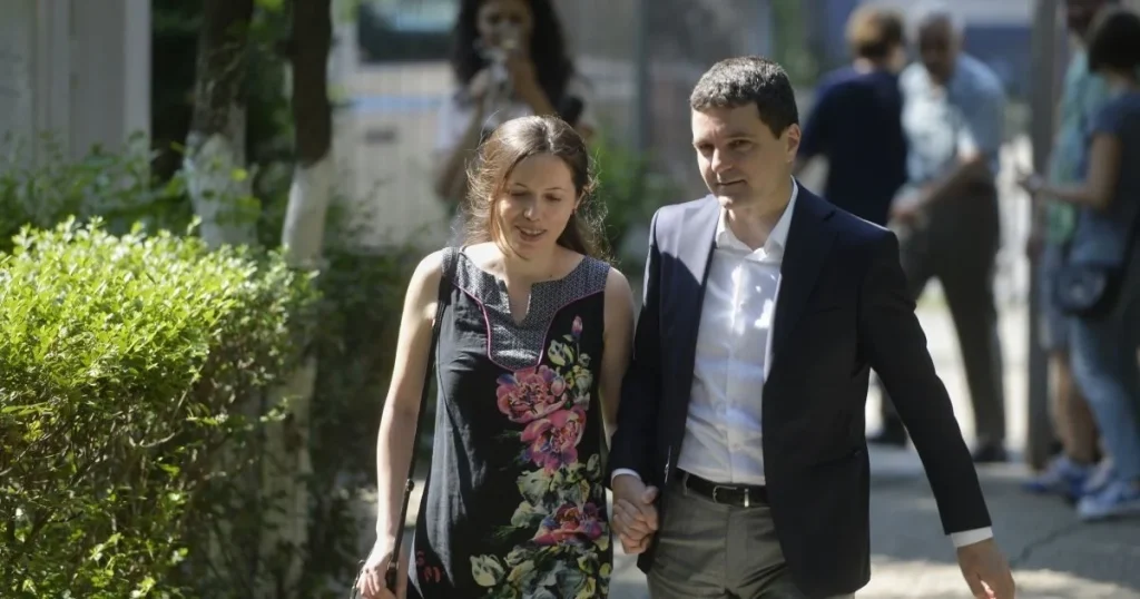 Partenera lui Nicușor Dan: Mirabela Grădinaru și implicarea sa în cauzele sociale