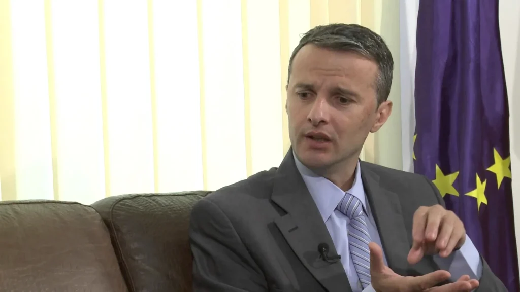 România implementează măsuri de austeritate: impactul asupra economiei și populației